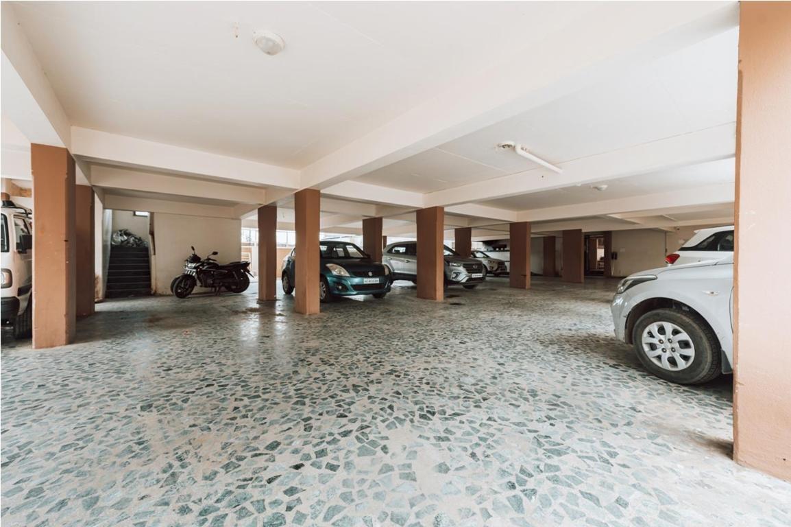 Hotel Krushna Inn Тримбак Екстериор снимка